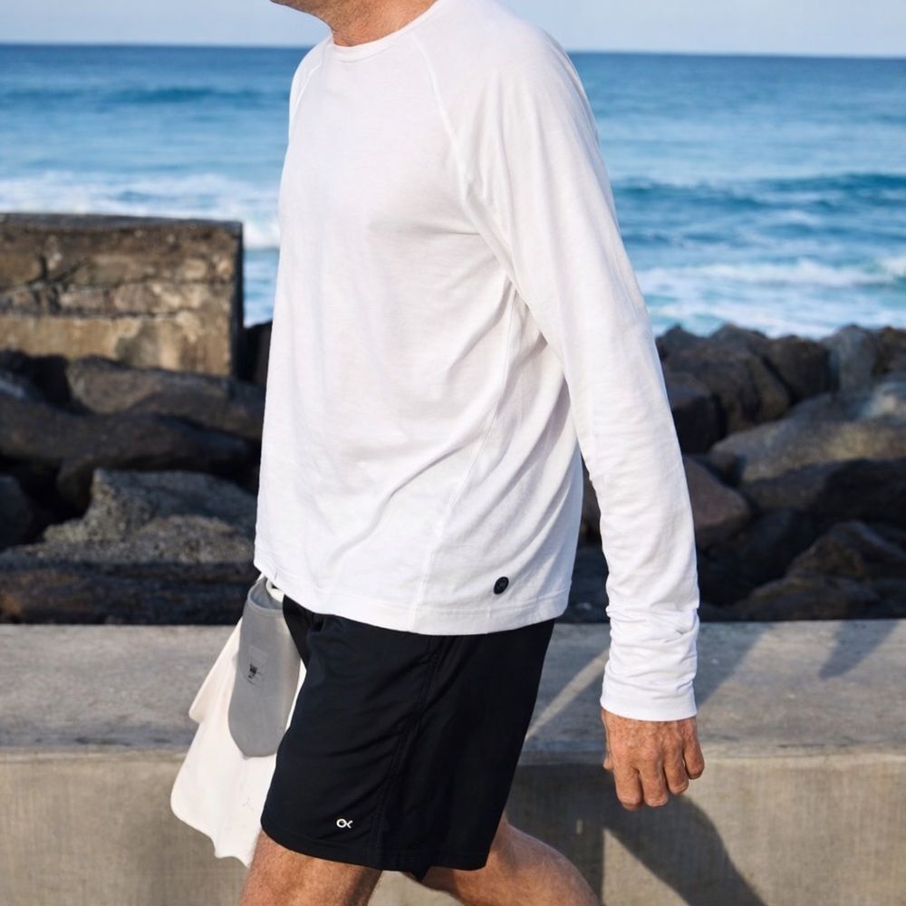 NEW Outerknown UPF 30 Men’s Sun Shirt XXL